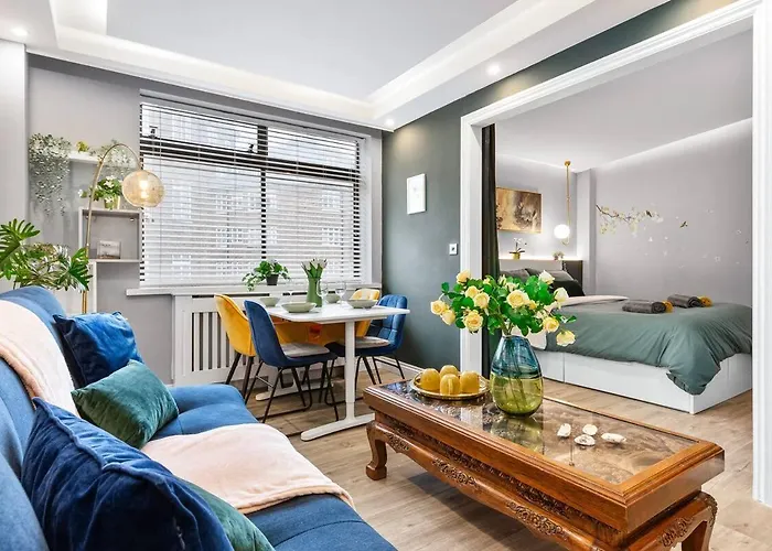 Stylish, Fully Equipped Central Apartment Beside Hyde Park