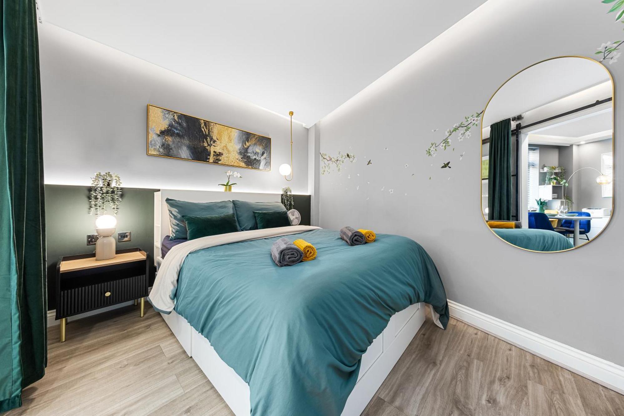 Stylish, Fully Equipped Beside Hyde Park Апартаменты Лондон